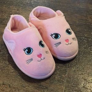 Toddler slippers